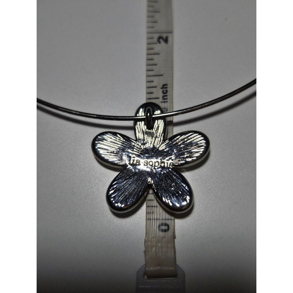 *Sale* Lia Sophia silver tone flower choker necklace 13" - Picture 9 of 12